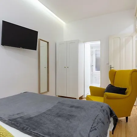 Studio In Anjos With Private Patio Lisboa